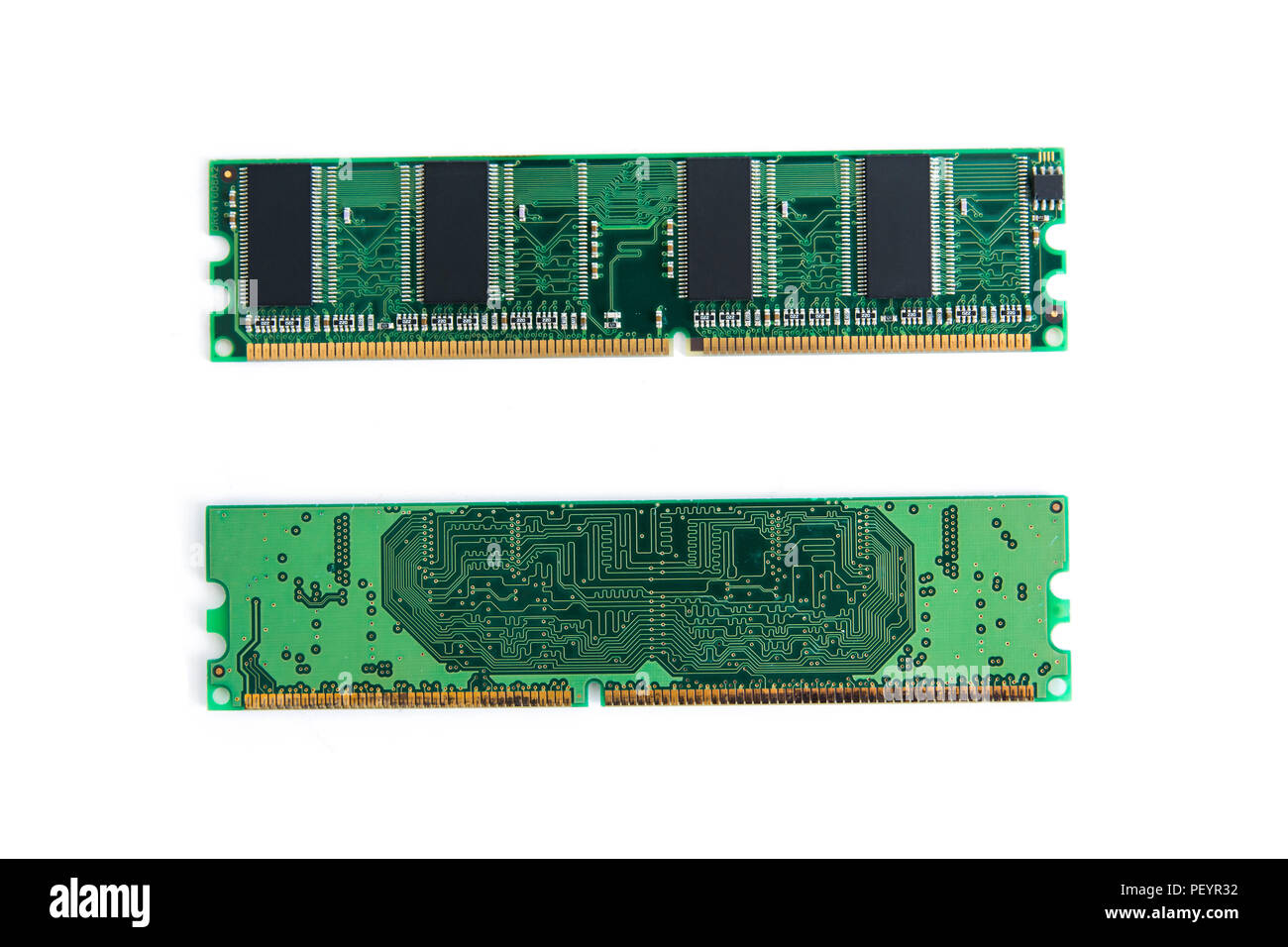La bacchetta di RAM del computer (memoria ad accesso casuale) isolato su bianco. con percorso di clipping Foto Stock