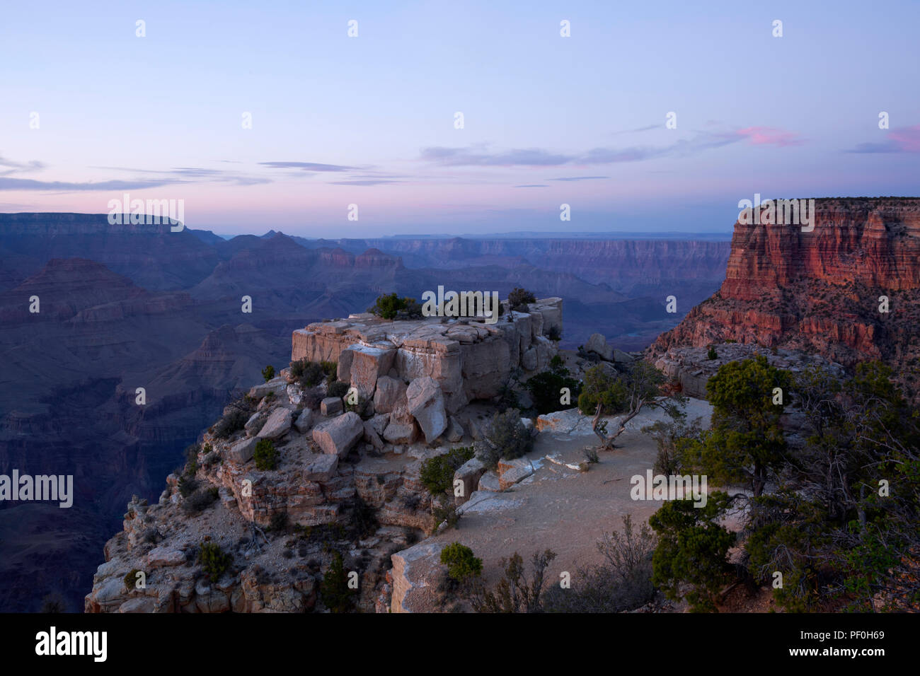 AZ00302-00...ARIZONA - crepuscolo presso Moran punto nel Parco Nazionale del Grand Canyon. Foto Stock