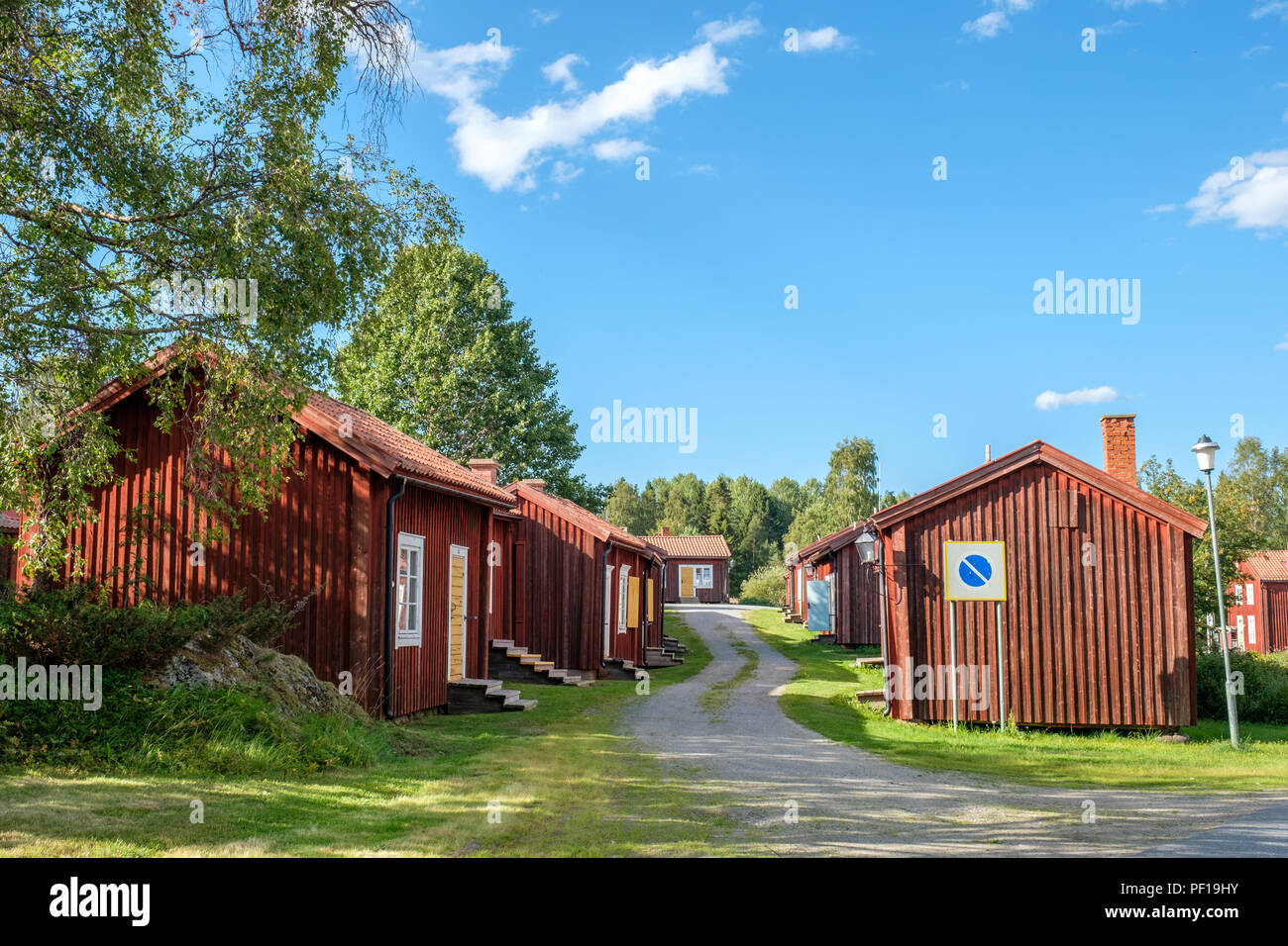 Chiesa Lövånger città nel nord della Svezia risale al XVII secolo e si compone di 117 case di cui molti sono usati per hostel alloggio. Foto Stock