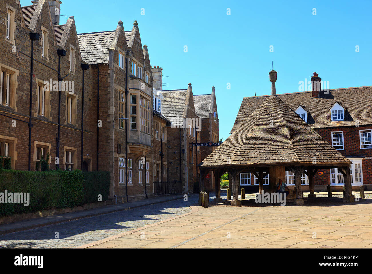 Oakham Scuola e antica Buttercross ottagonale, Oakham, Rutland, REGNO UNITO Foto Stock