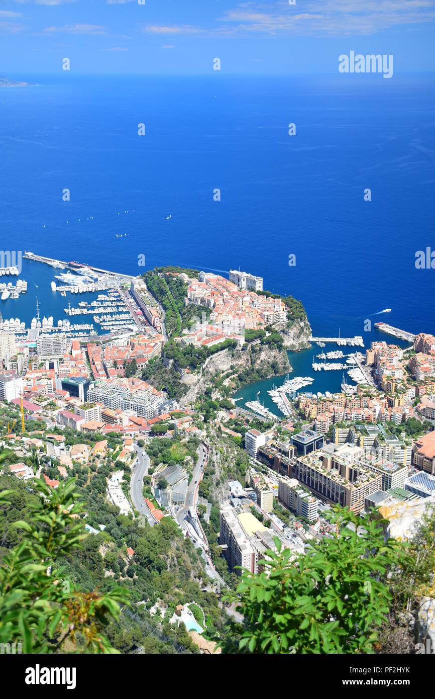 Vista panoramica di Monaco come presi da Mont Agel sulla Cote D'Azur, in Francia Foto Stock