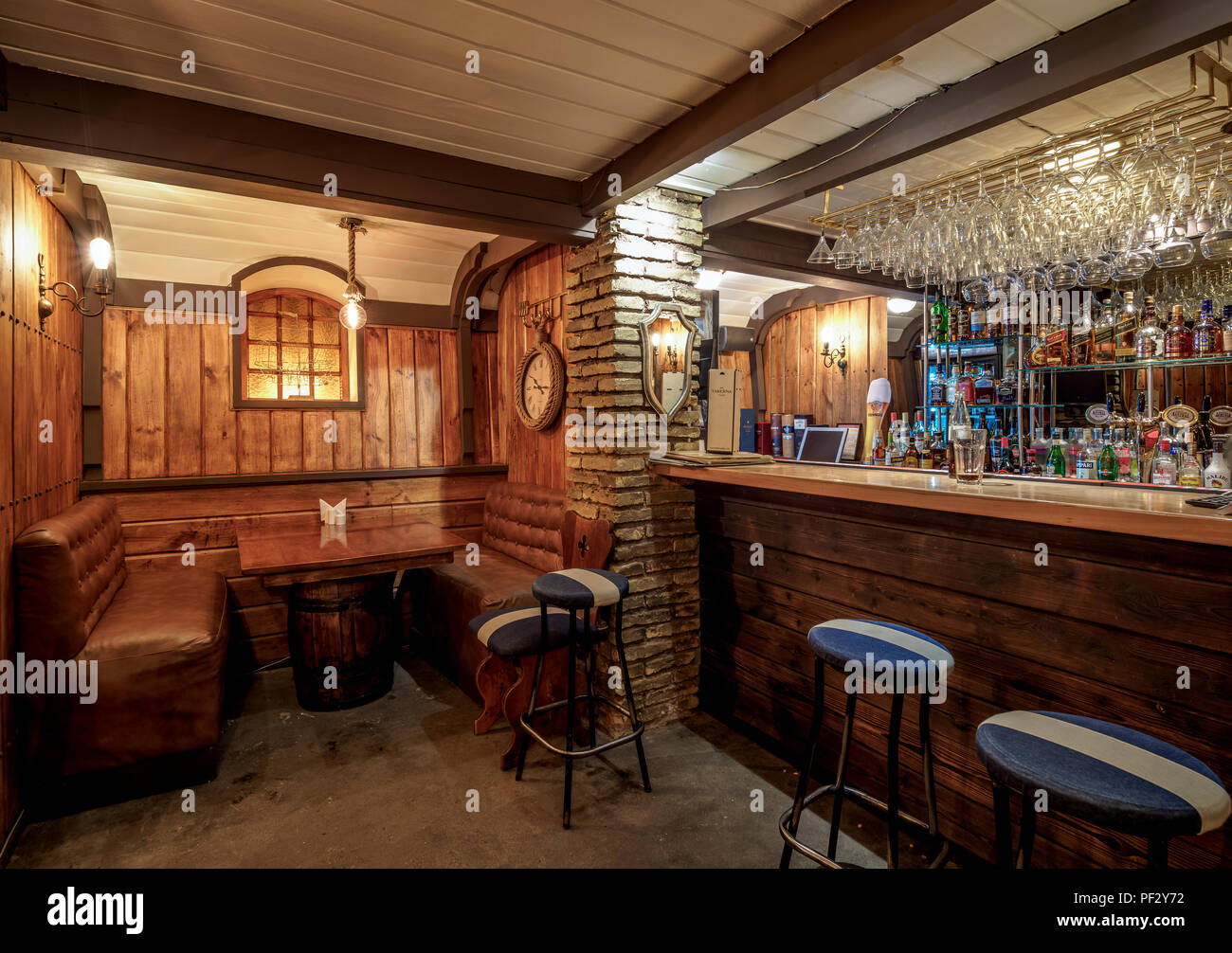 Taberna Club de La Union pub e ristorante, Punta Arenas, Provincia di Magallanes, Patagonia, Cile Foto Stock