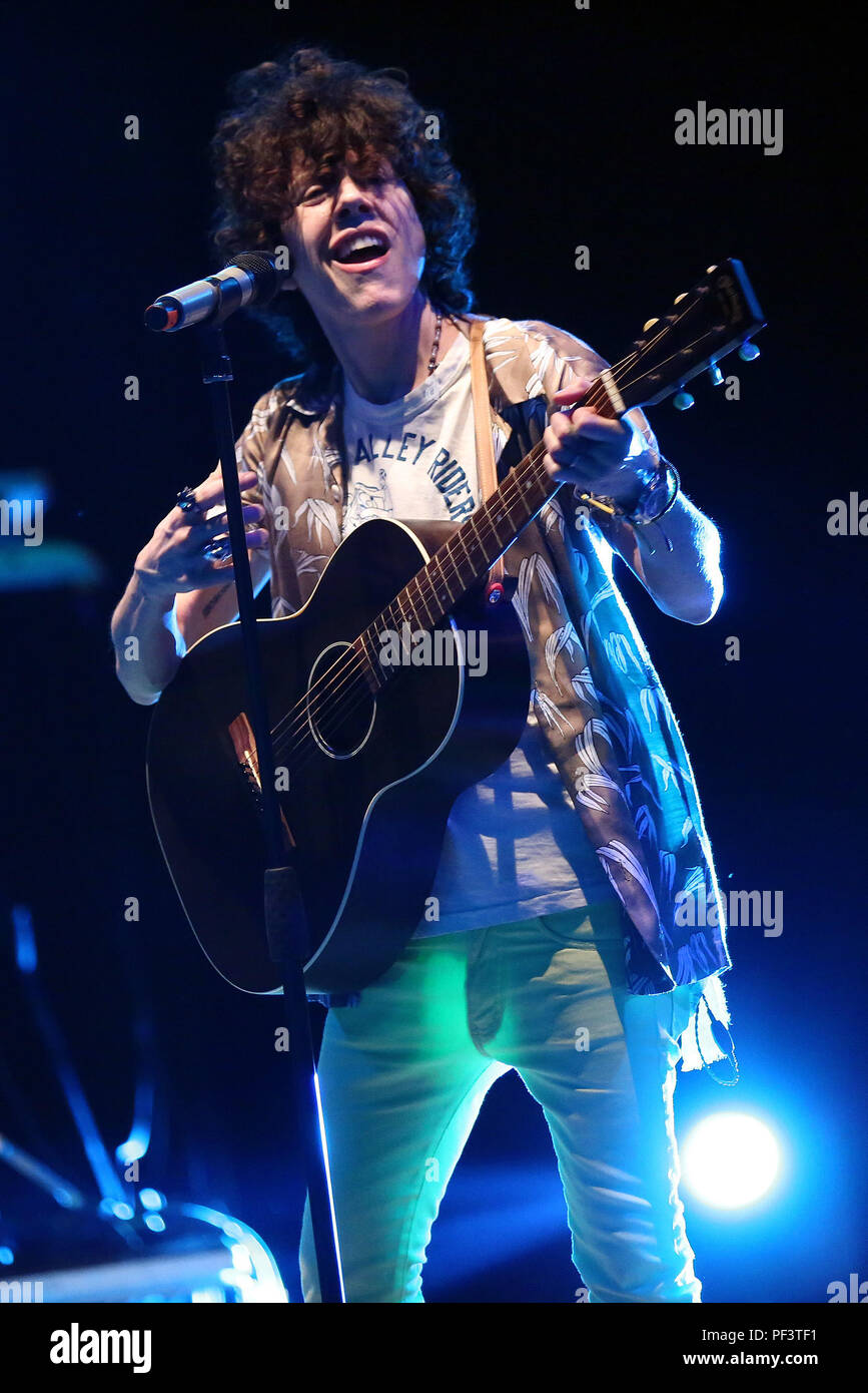 LP aka Laura Pergolizzi performing live in concerto: LP, Laura Pergolizzi dove: Sicilia, Italia Quando: 18 lug 2018 Credit: IPA/WENN.com * * disponibile solo per la pubblicazione in UK, USA, Germania, Austria e Svizzera. Non utilizzare WEB.** Foto Stock