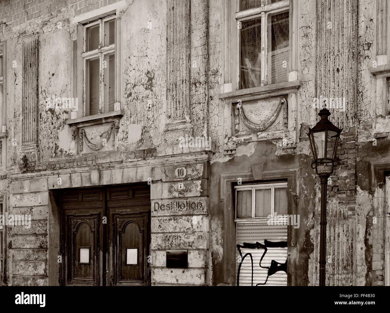 Facciata di una casa nella città vecchia di Brandeburgo Foto Stock