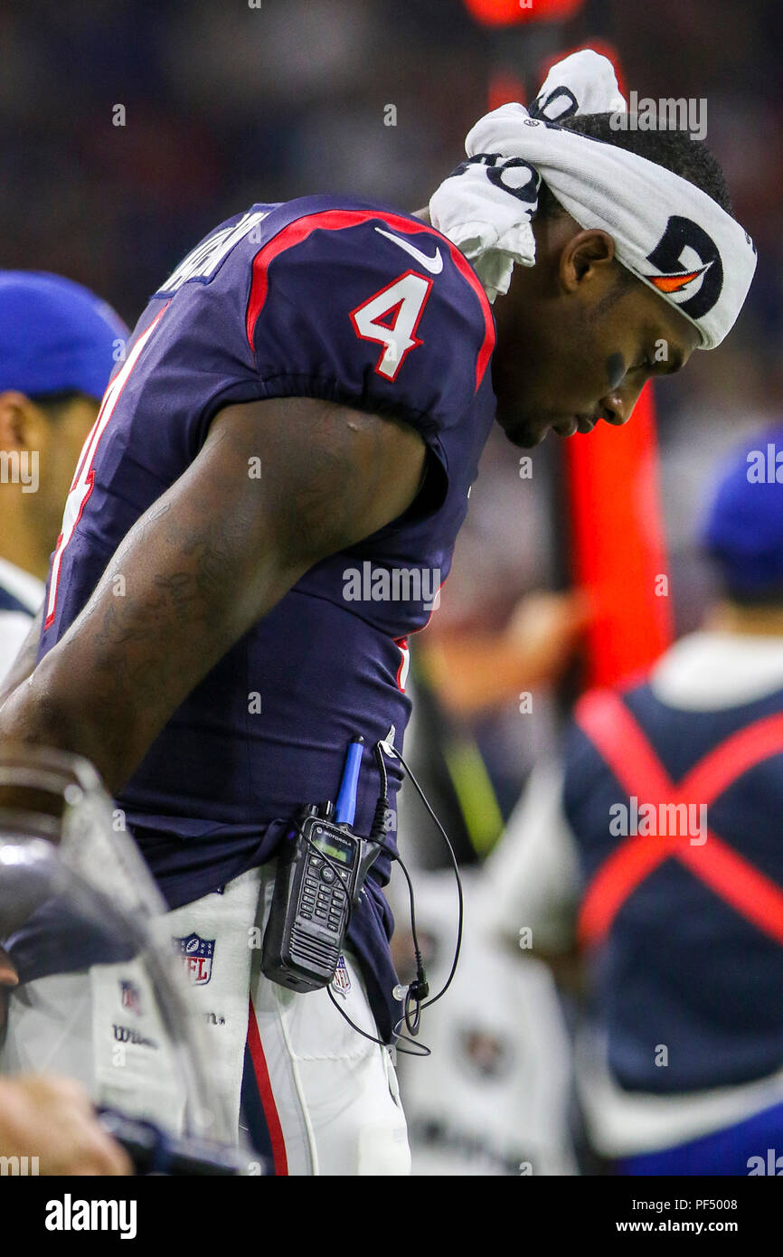 Agosto 18, 2018: Houston Texans quarterback Deshaun Watson (4) durante la preseason NFL partita di calcio tra la Houston Texans e San Francisco 49ers a NRG Stadium di Houston, TX. John Glaser/CSM Foto Stock