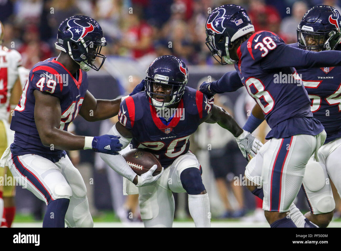 Agosto 18, 2018: Houston Texans defensive back Johnson Bademosi (20) durante la preseason NFL partita di calcio tra la Houston Texans e San Francisco 49ers a NRG Stadium di Houston, TX. John Glaser/CSM Foto Stock