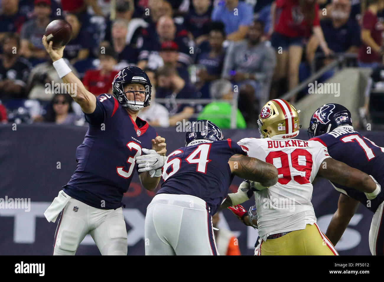 Agosto 18, 2018: Houston Texans quarterback Brandon Weeden (3) durante la preseason NFL partita di calcio tra la Houston Texans e San Francisco 49ers a NRG Stadium di Houston, TX. John Glaser/CSM Foto Stock