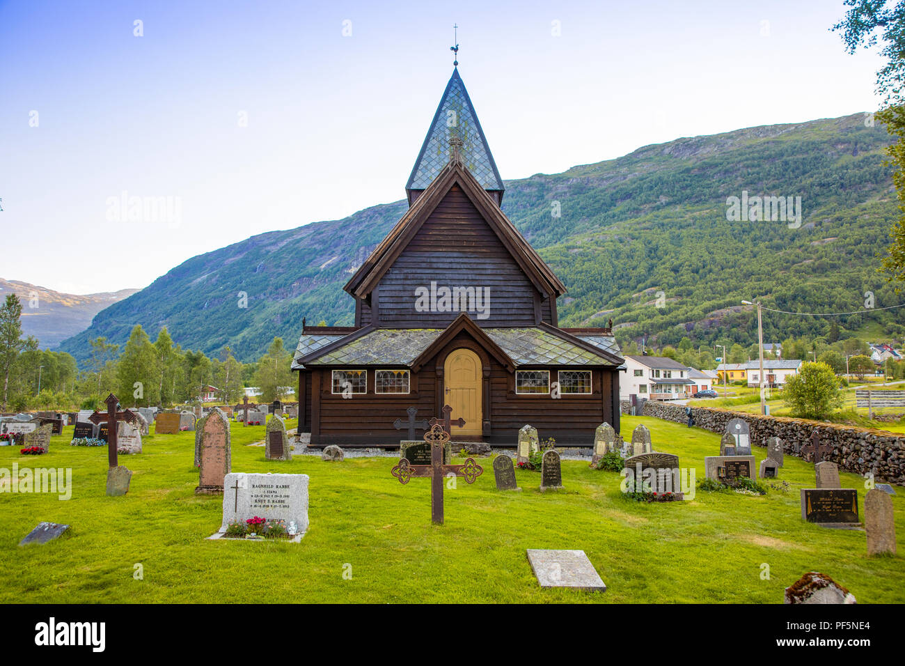 Roldal, Norvegia - 27.06.2018: di legno Roldal doga chiesa o Roldal stavkyrkje, Norvegia Foto Stock