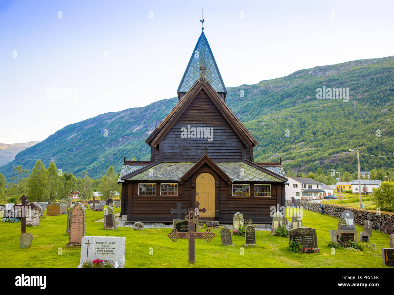 Roldal, Norvegia - 27.06.2018: di legno Roldal doga chiesa o Roldal stavkyrkje, Norvegia Foto Stock