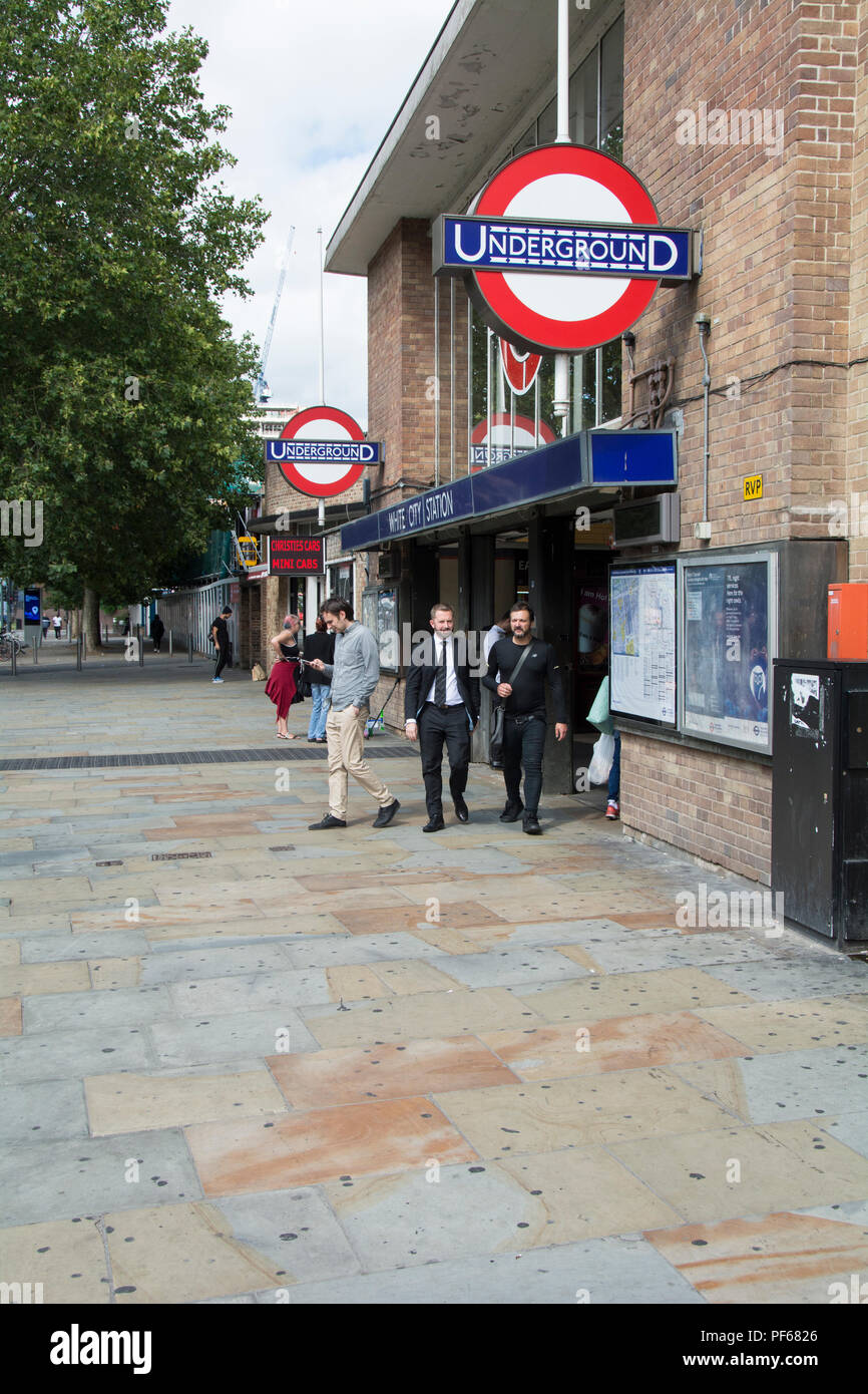 Città bianca della stazione metropolitana, White City, Shepherd's Bush, Londra W12, Regno Unito Foto Stock