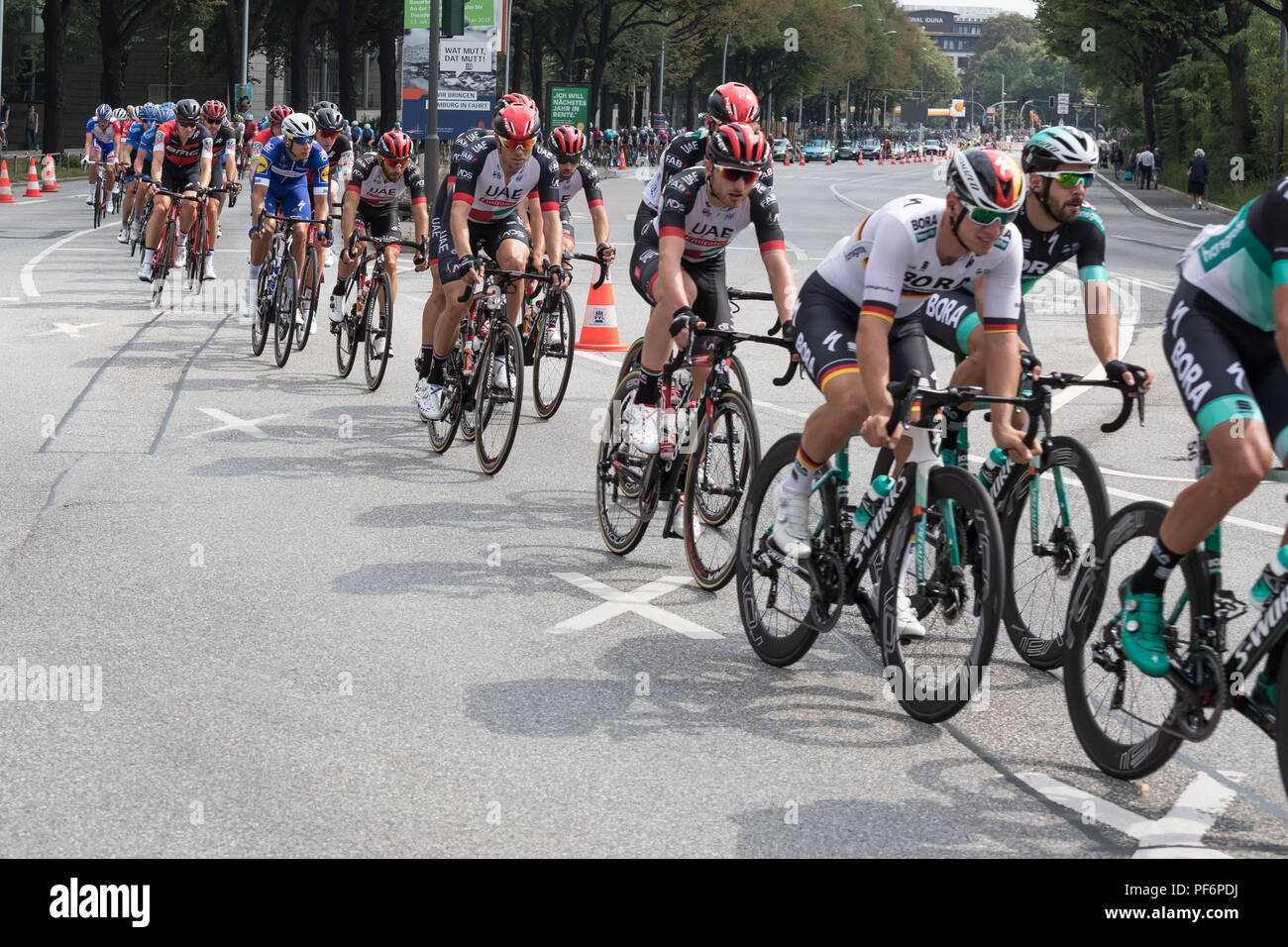 Peloton principale del 2018 cyclassics ad Amburgo Foto Stock