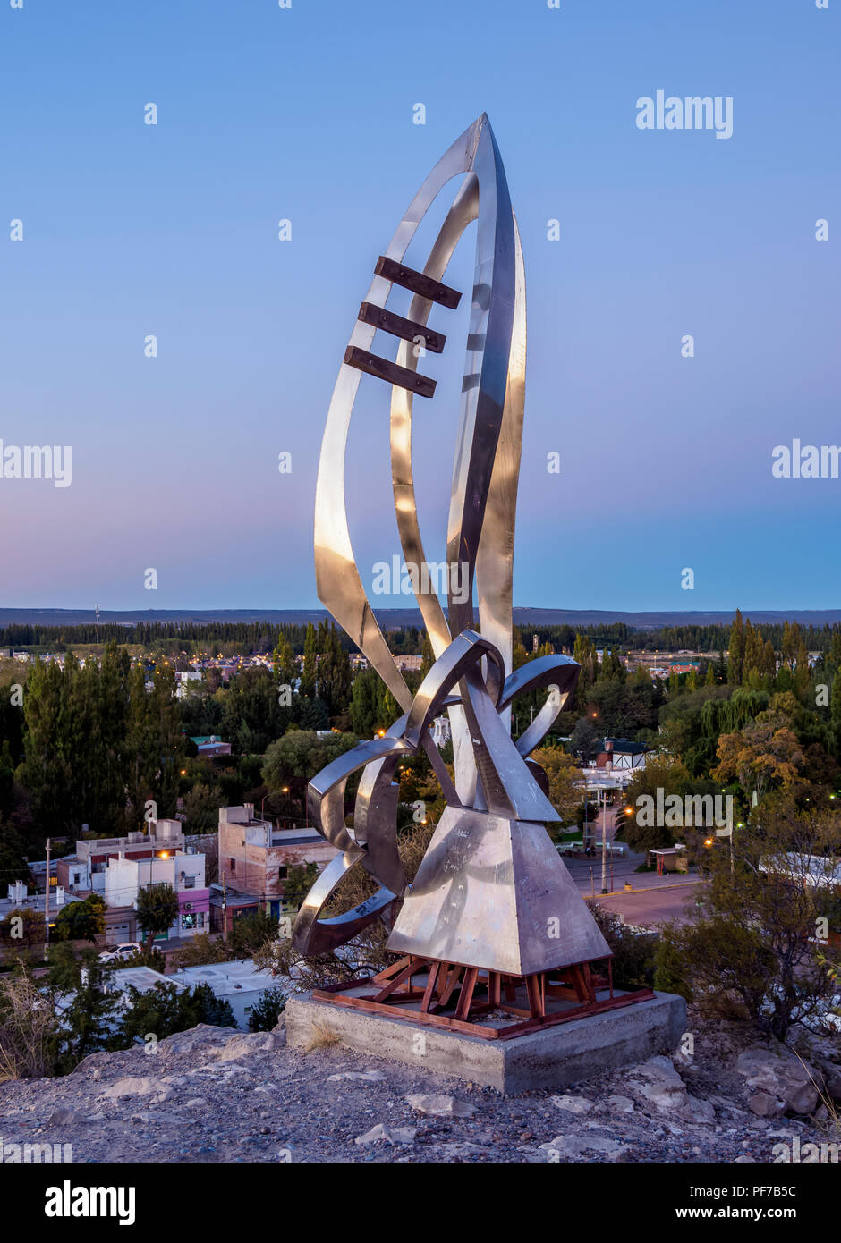 La forma del Silencio scultura da Sergio Owen, dawn Gaiman, l'Insediamento gallese, Chubut Provincia, Patagonia, Argentina Foto Stock