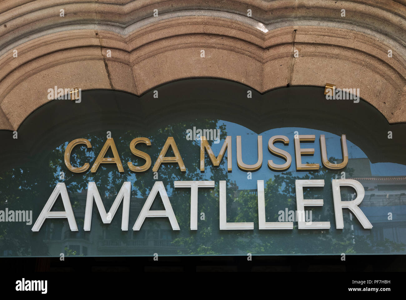 L'esterno della Casa Amatller edificio storico costruito 1898-1900, Barcellona, Spagna Foto Stock