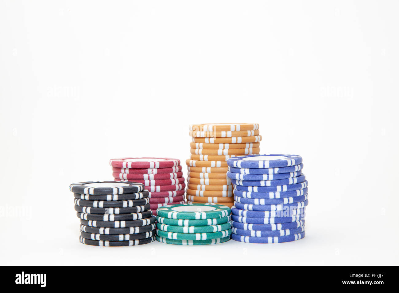 Impilati a cinque colori chip casino Foto Stock