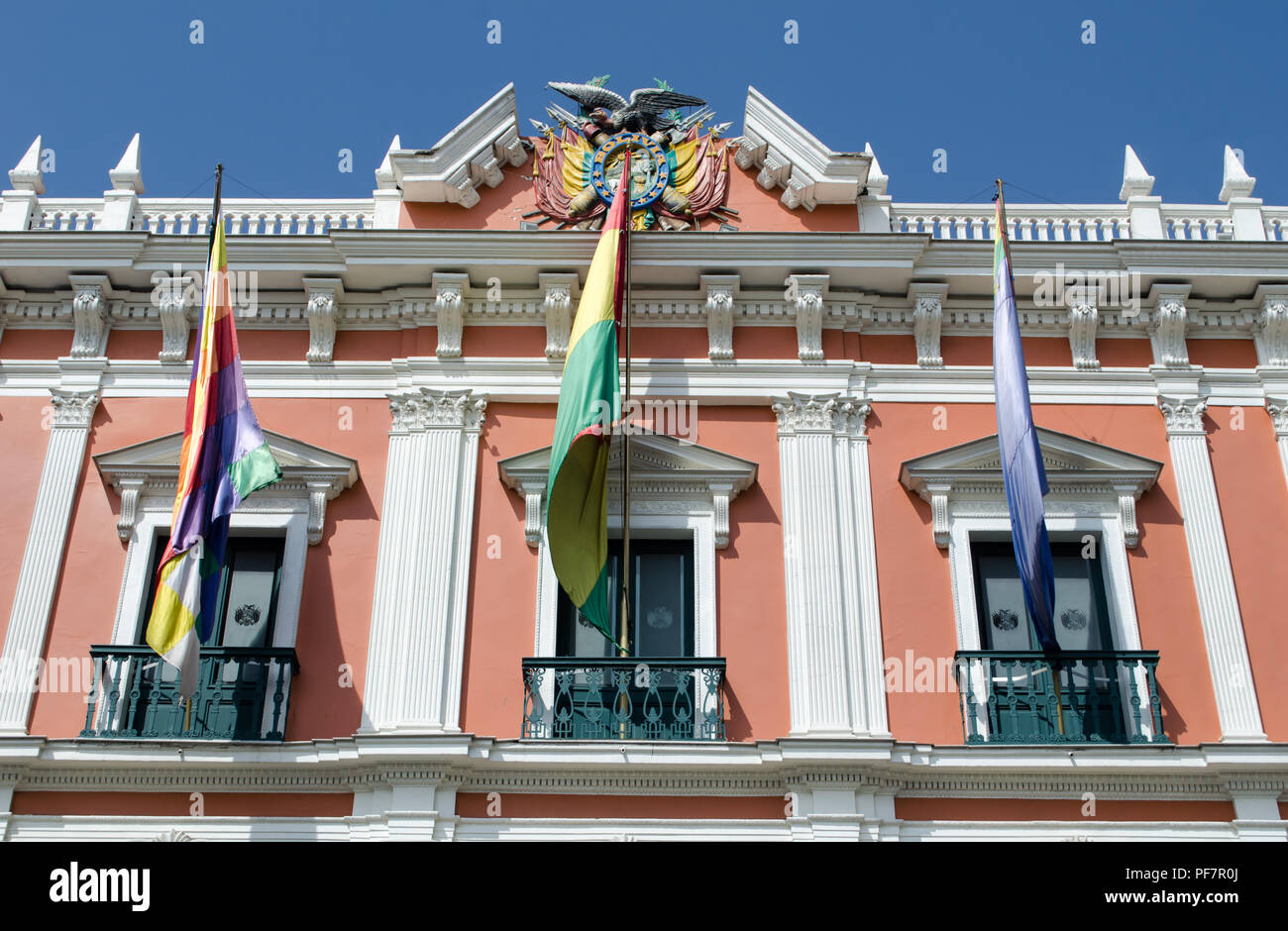 Un dettaglio della facciata del palazzo bruciato o palazzo Quemado nel 2016. Foto Stock