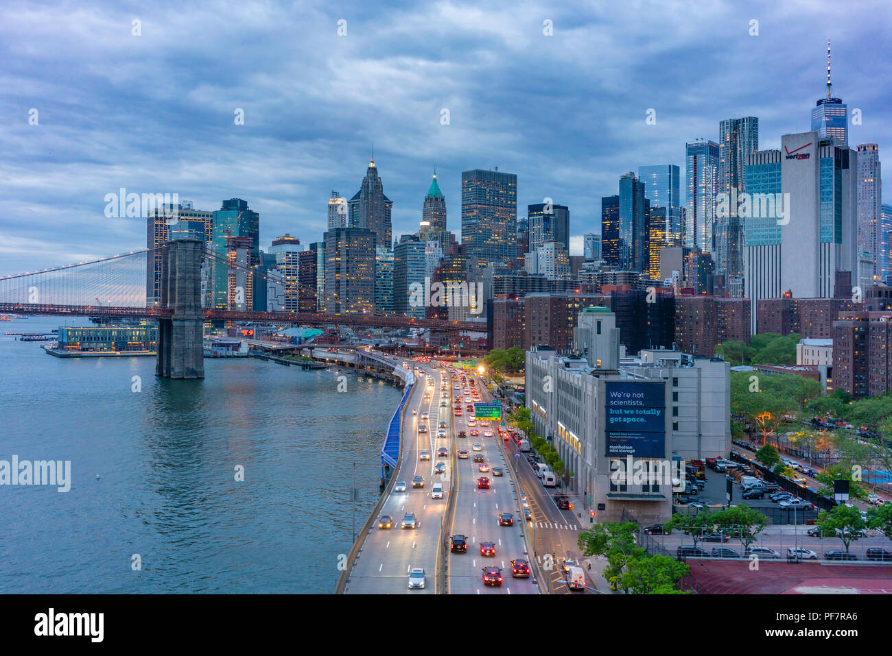 Skyline di Manhattan e Brooklyn Bridge Foto Stock