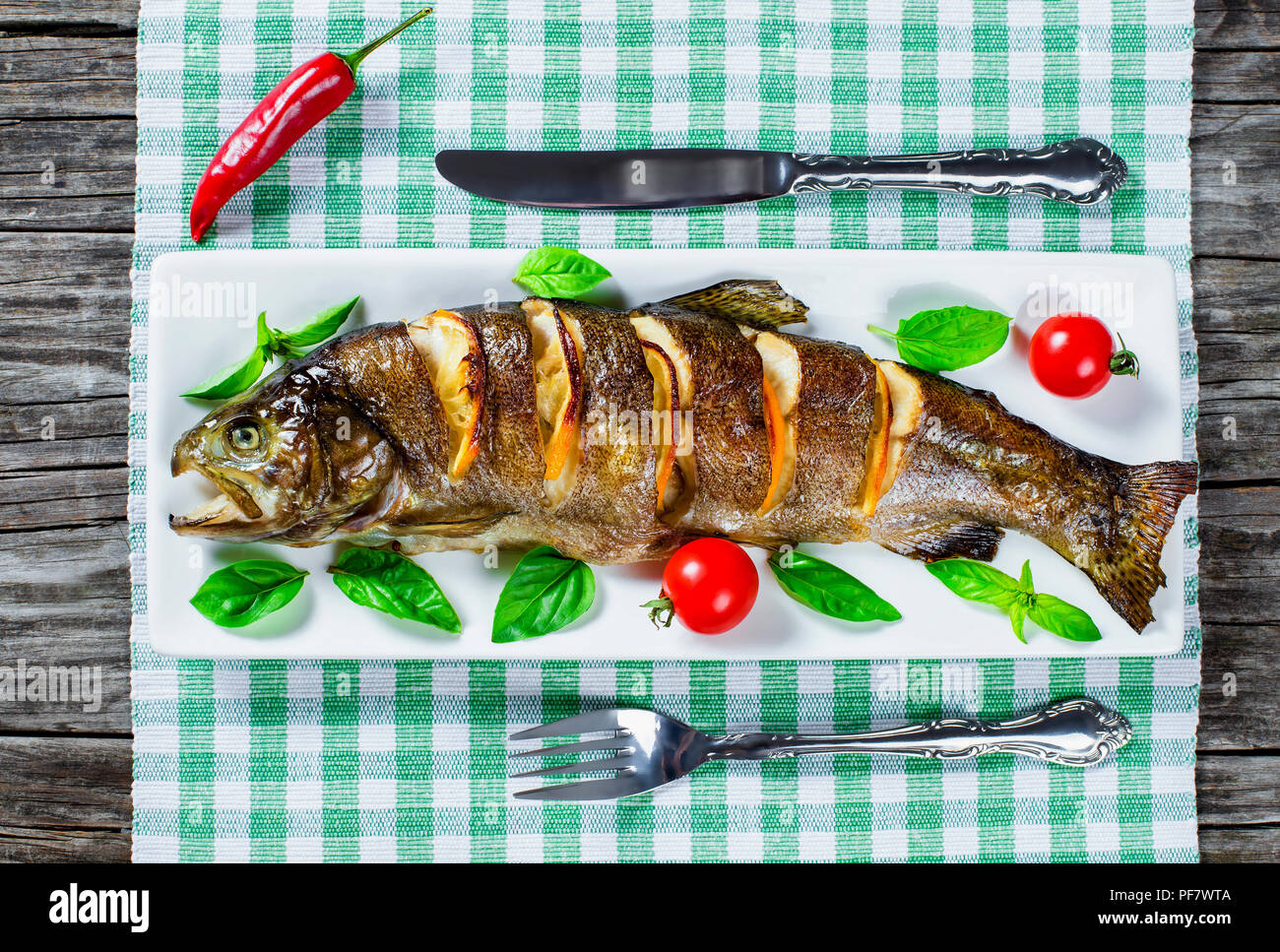 Sana deliziose grigliate di pesce a base di pesce Foto Stock
