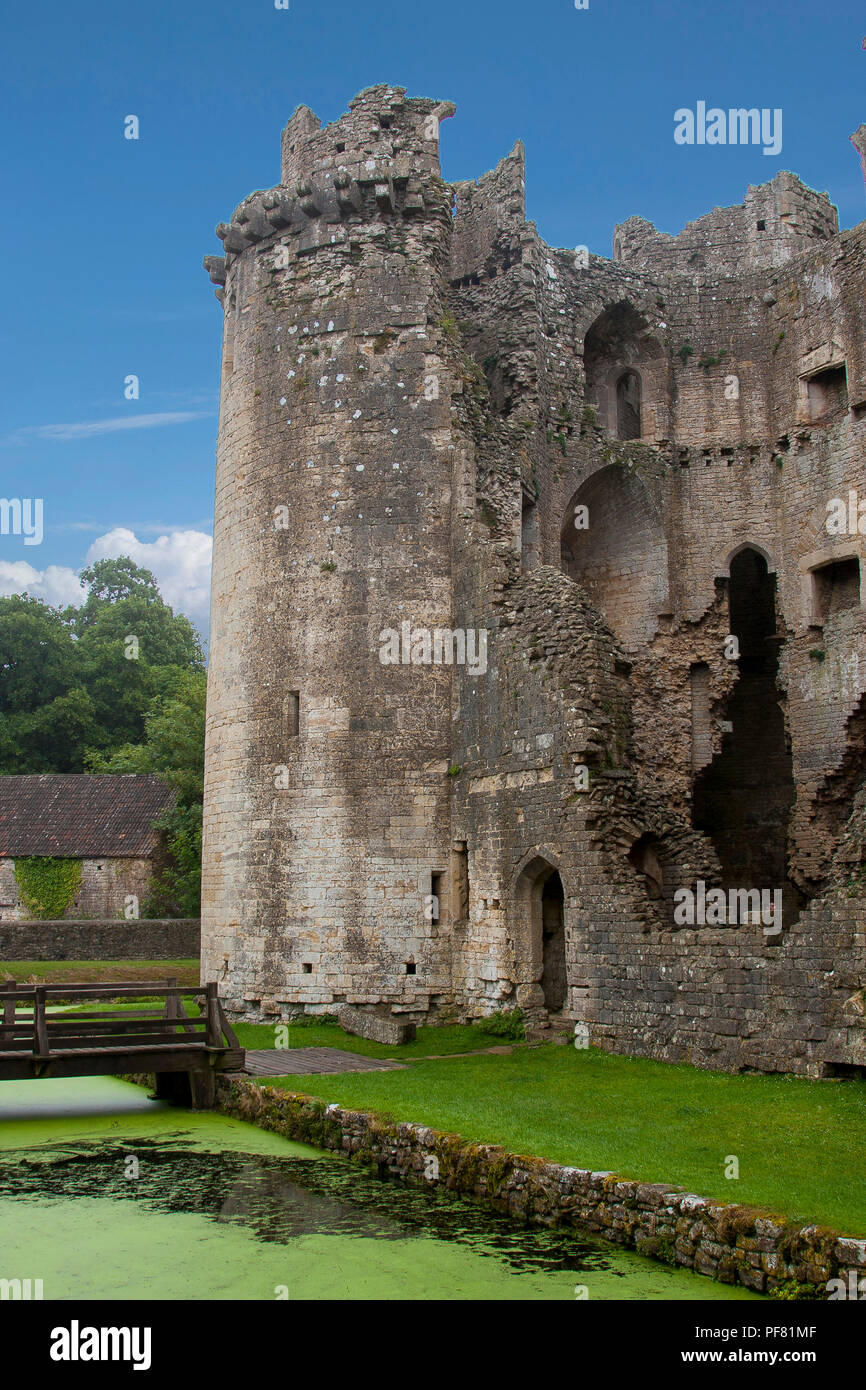 Vista del Castello di Nunney, Nunney, Somerset REGNO UNITO Foto Stock