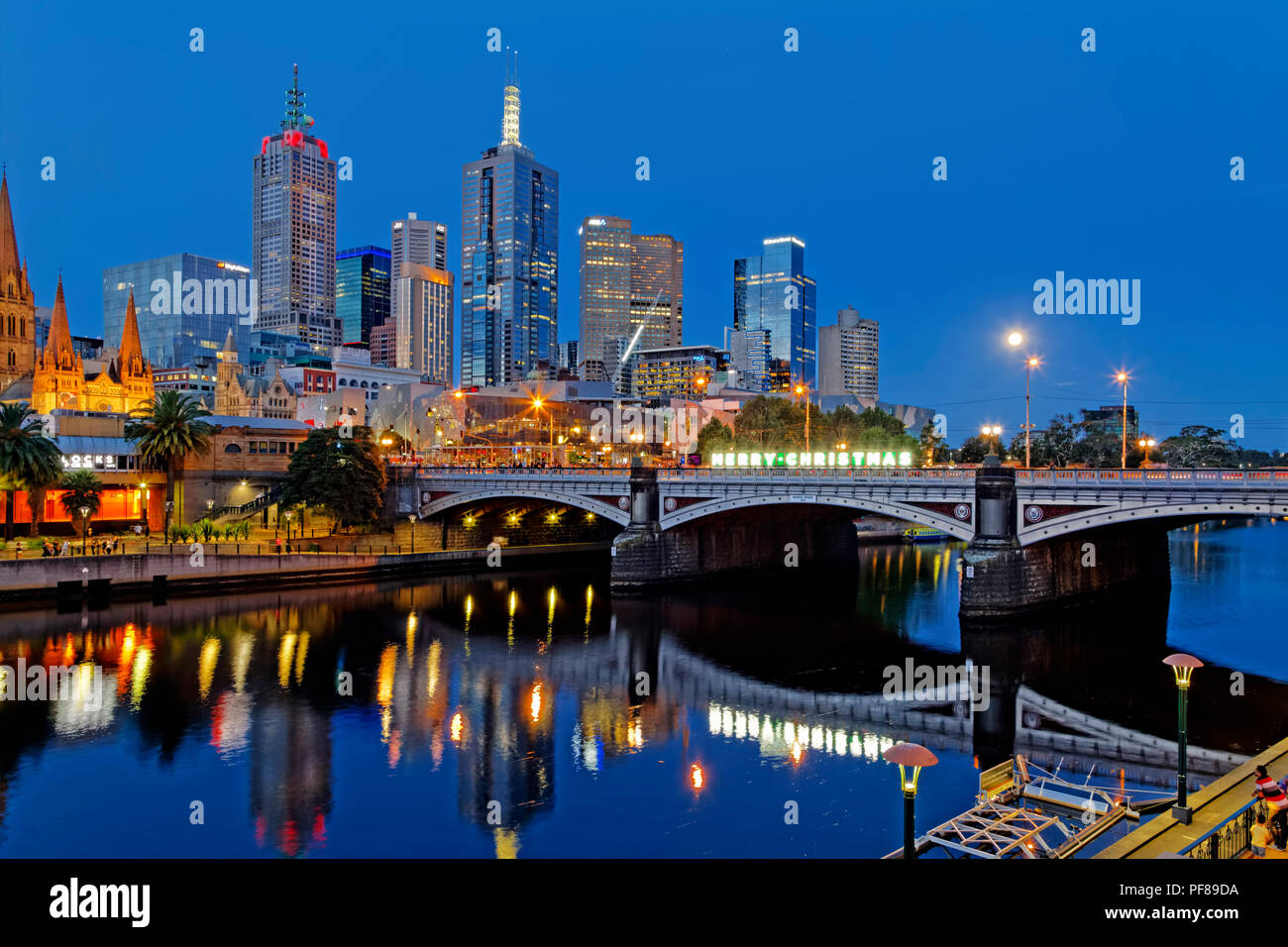 Fiume Yarra Cityscape & Princes Bridge, Melbourne Foto Stock