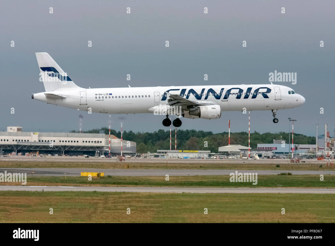 Finnair, Airbus A321-200 a Malpensa (MXP / LIMC), Milano, Italia Foto Stock