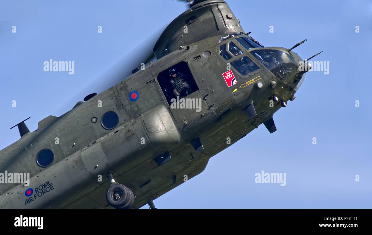 RAF 100 Display Chinook Foto Stock