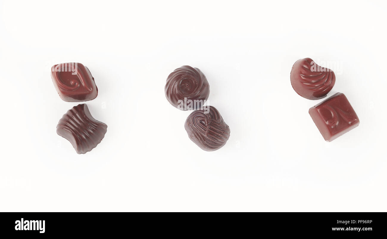 Chiudere. dolci al cioccolato. isolato su bianco.foto con copia sp Foto Stock