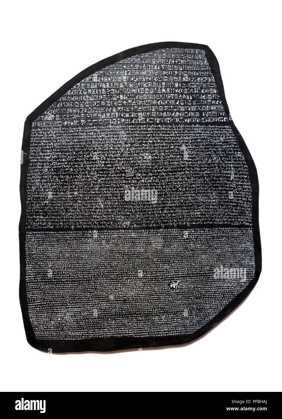 Riproduzione di Rosetta Stone, la chiave per la decifrazione di geroglifici egiziani. Isolate su uno sfondo bianco Foto Stock