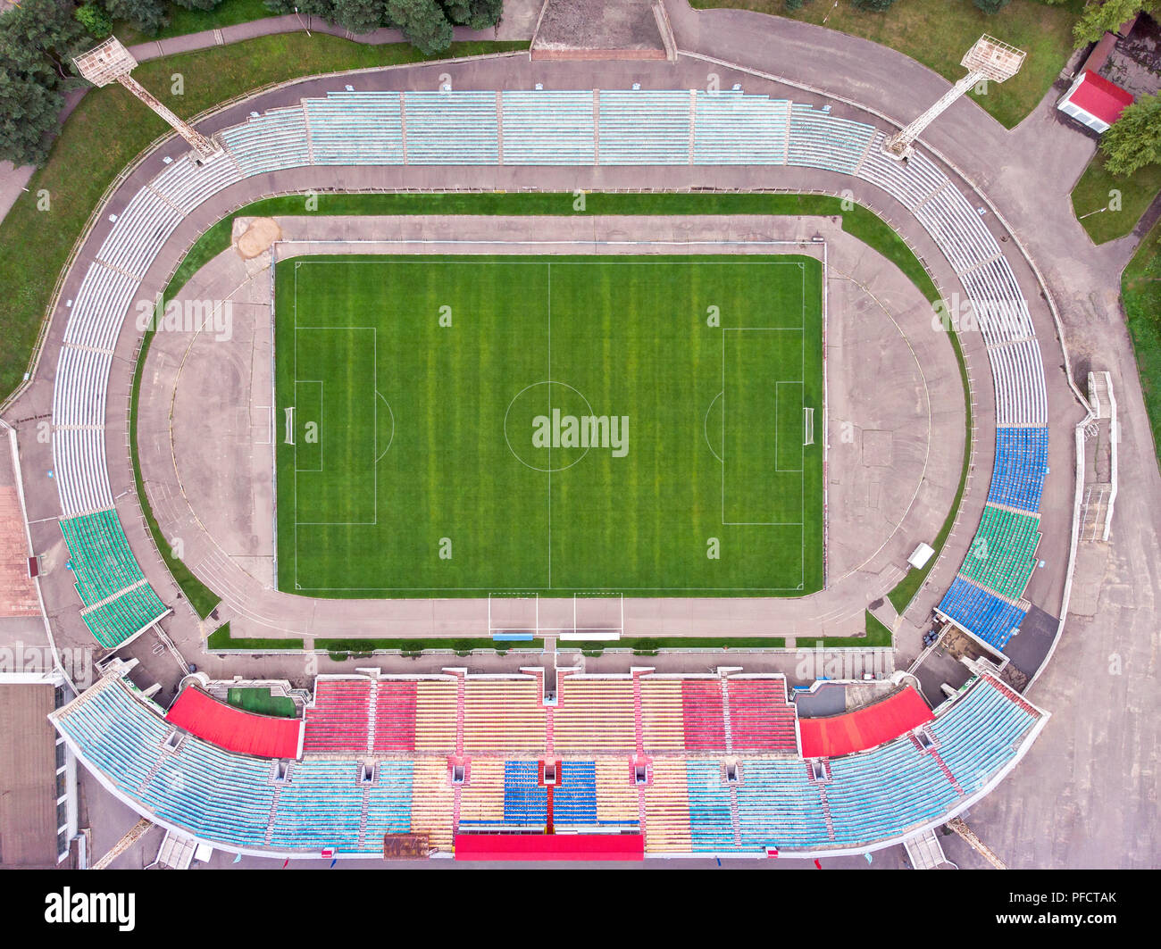 Antenna vista superiore della città di gioco del calcio (calcio) stadium. drone fotografia Foto Stock