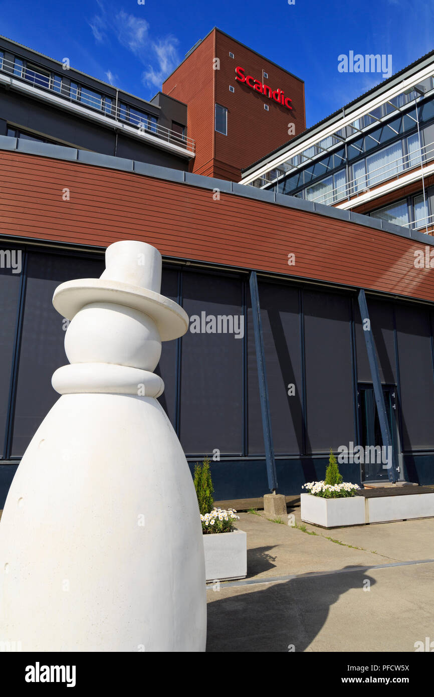 La scultura, Scandic Hotel Tromso City, Tromsoya Isola, Troms County, Norvegia Foto Stock