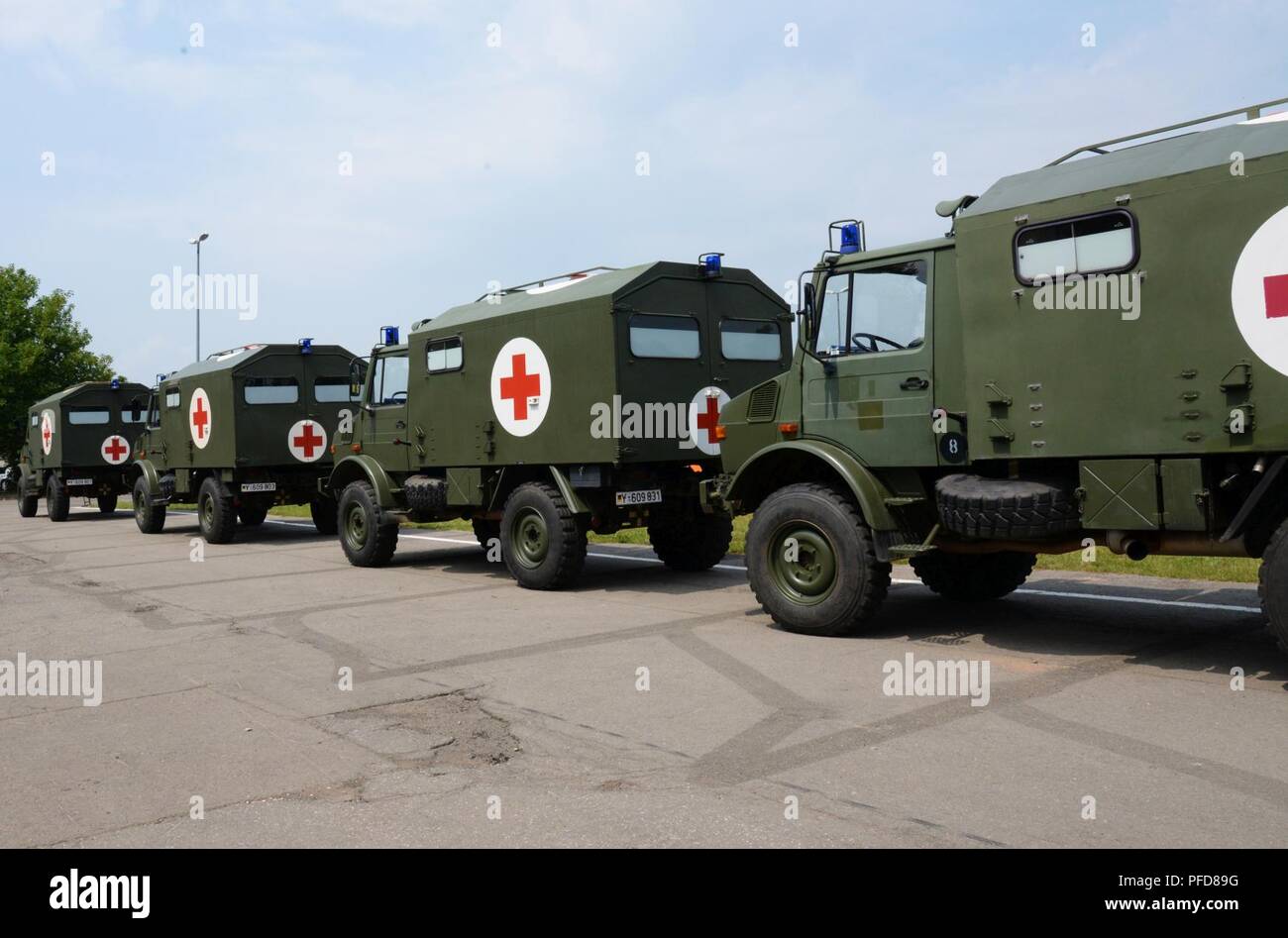 Maroon Surge è un 86MDG di evacuazione e di esercizio della cura di condurre la formazione congiunta. Foto Stock