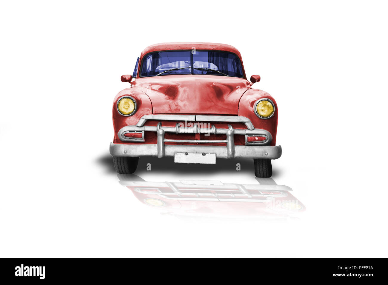 Vecchio rosso americano auto su sfondo bianco Foto Stock