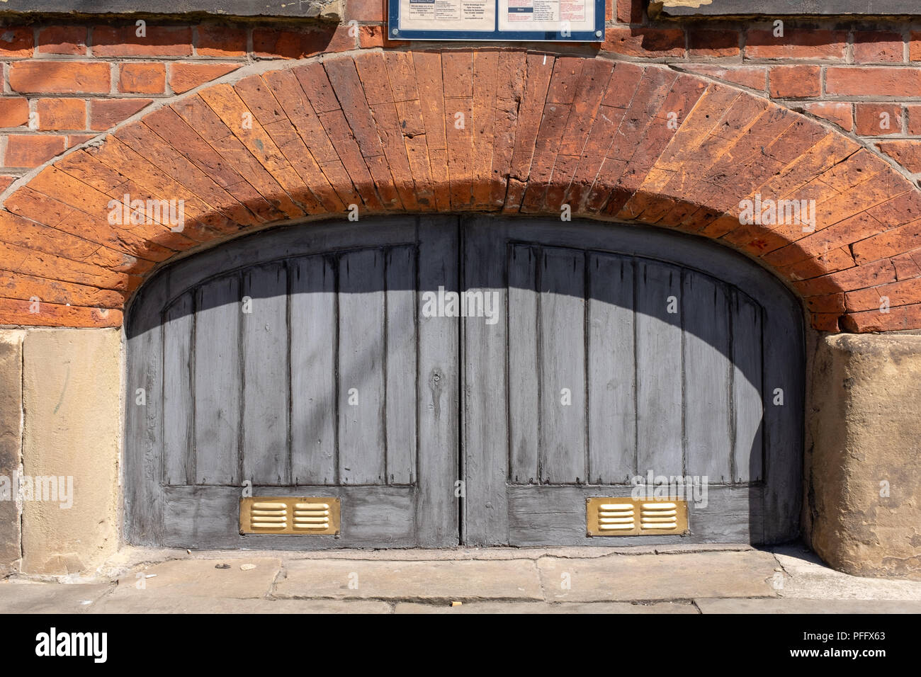 Immagine di Kingston Upon Hull UK Città della cultura 2017. Il Humber Dock è un vecchio magazzino cantina della porta d'ingresso. Foto Stock