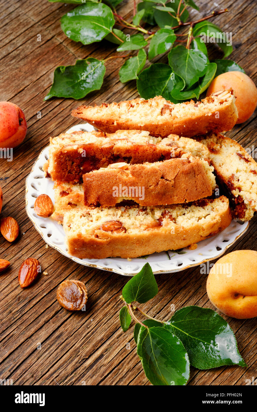 Biscotti italiani i biscotti con aggiunta di mandorle e frutta secca Foto Stock