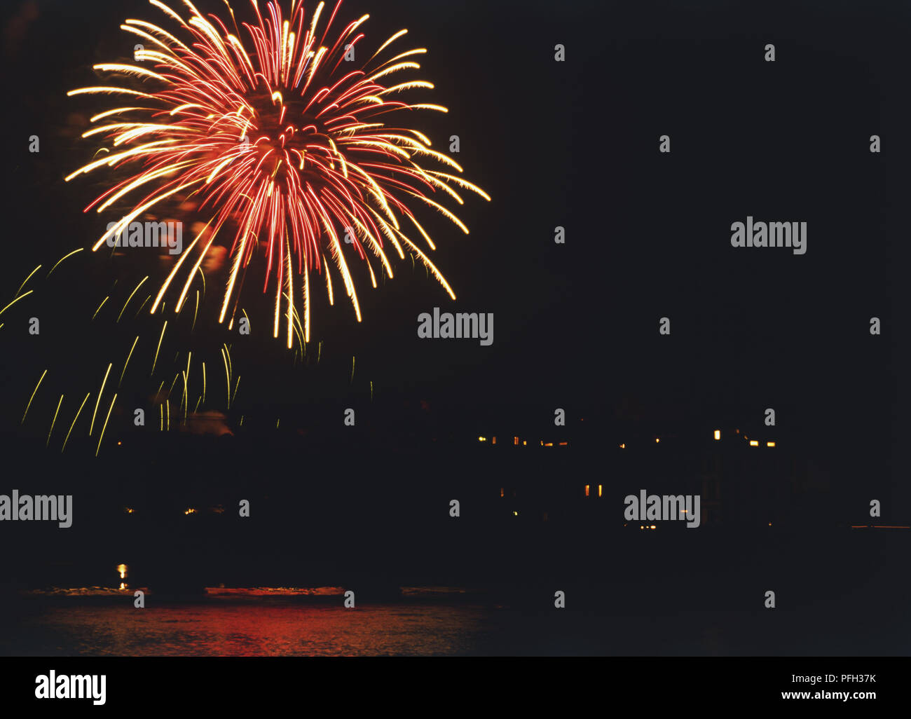 L'Italia, Firenze, fuochi d'artificio di notte Foto Stock