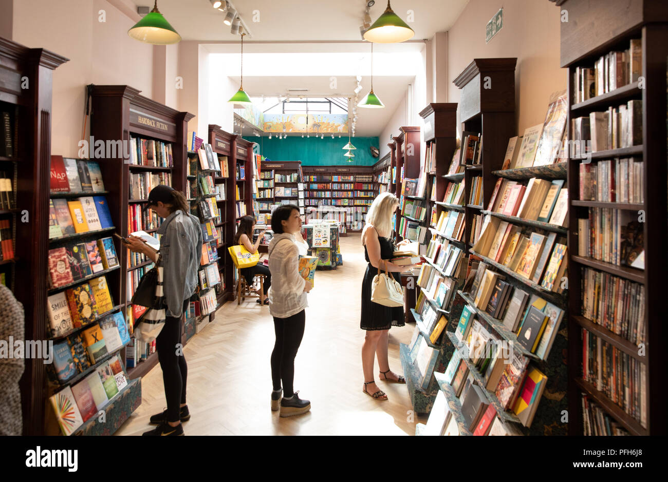 Daunt book store in Marylebone High Street, Londra Foto Stock