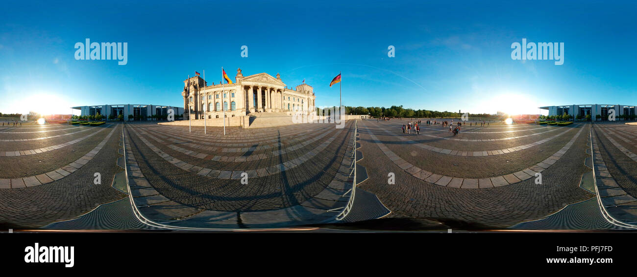 420 x 180 grad-Panorama: il Reichstag, Bundeskanzleramt, Paul-Loebe-Haus, Berlin-Tiergarten. Foto Stock