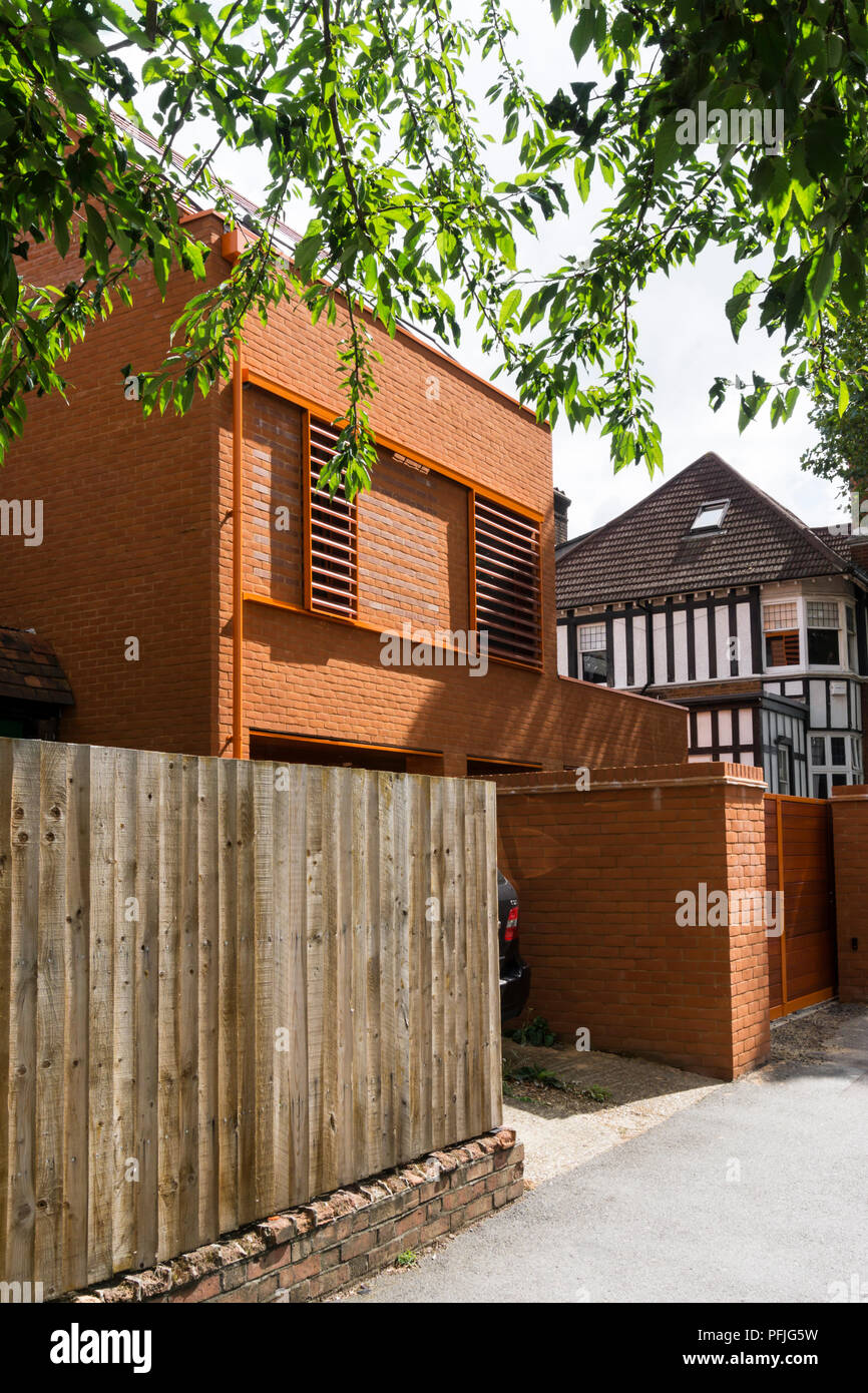 Questa casa di Passivhaus standard dal ritmo Jefford Moore architetti a 20 Ambleside Avenue, Streatham, è stato nominato per il 2018 Carbuncle Cup. Foto Stock