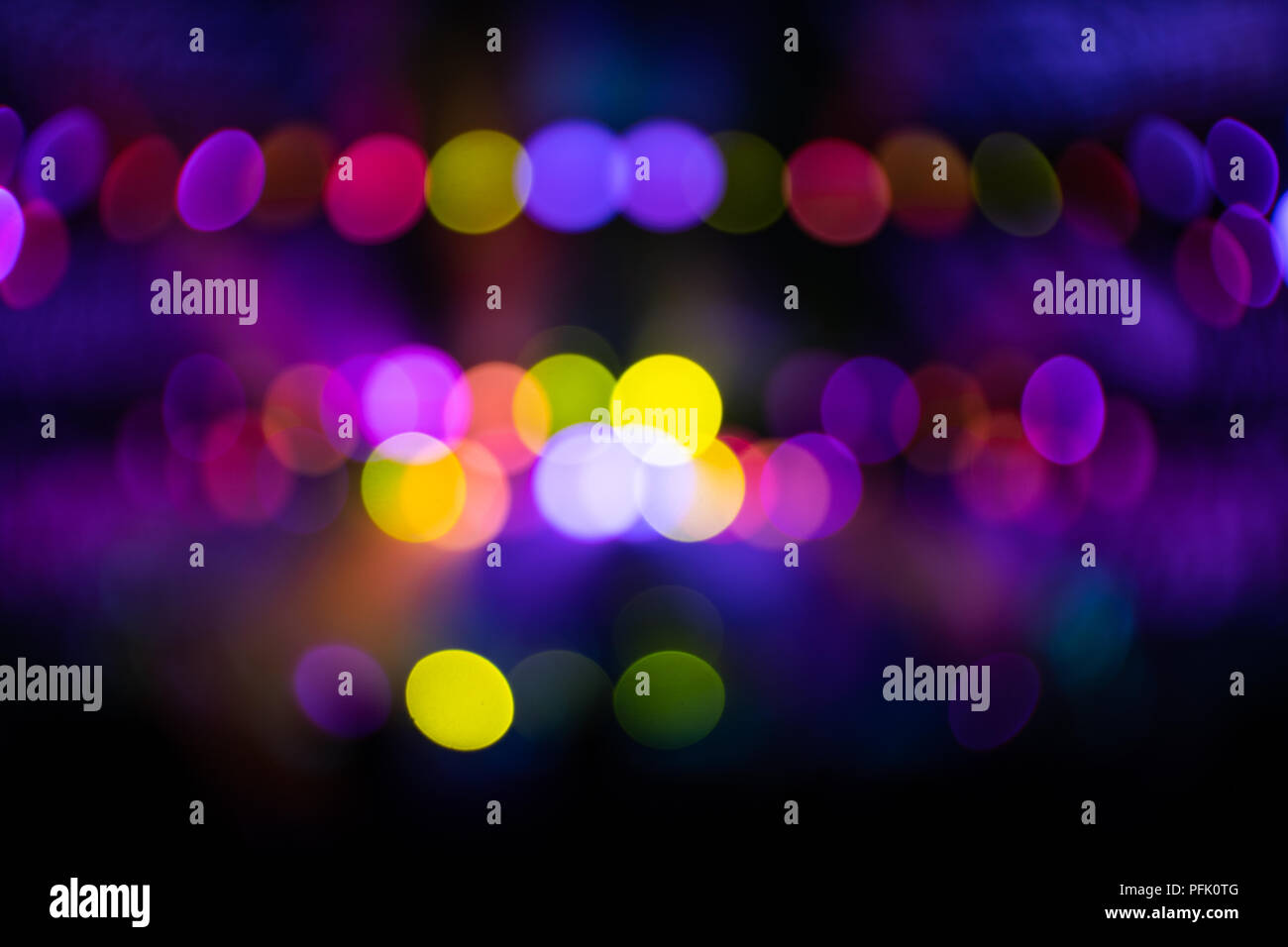Astrazione con sfocata colorati cerchi di luce Foto Stock
