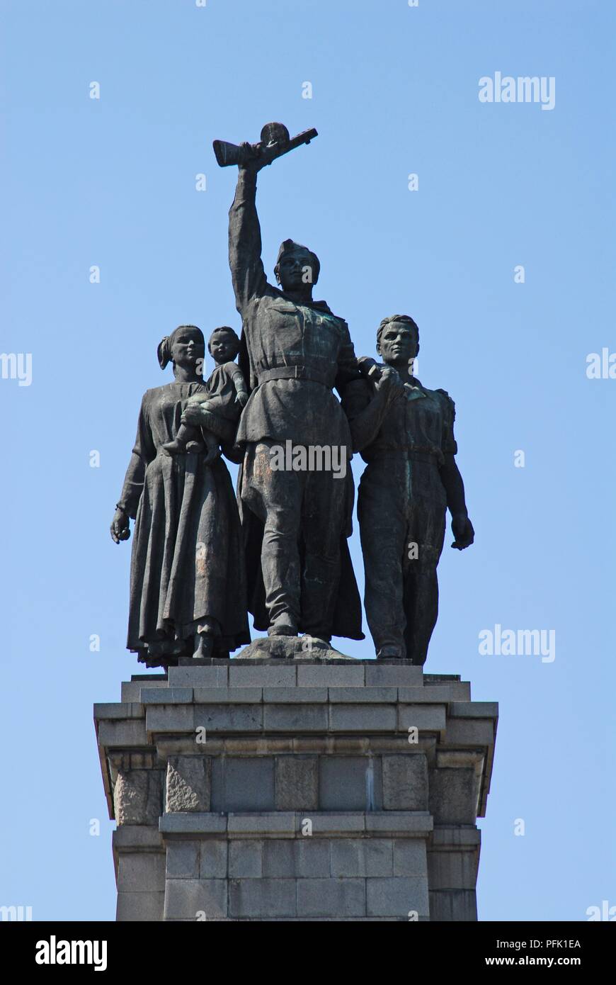 La Bulgaria, Sofia, Monumento all'esercito sovietico, comunista-era il gruppo scultoreo Foto Stock