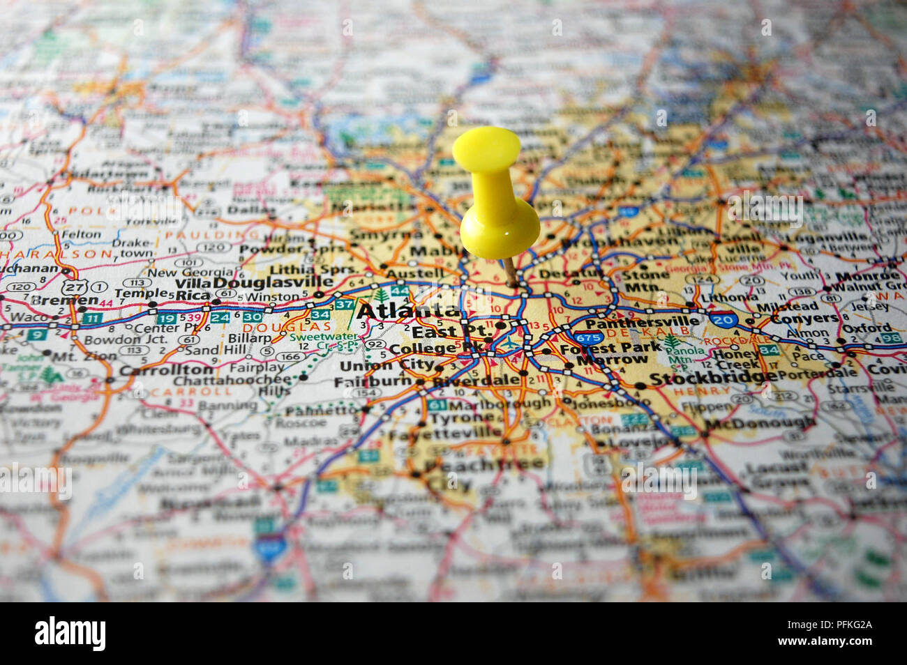 Una mappa di Atlanta, Georgia contrassegnati con un perno di spinta. Foto Stock