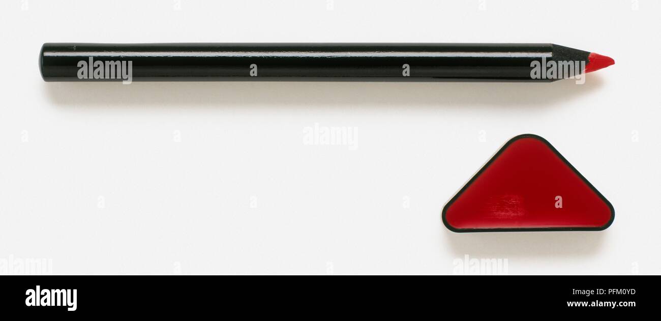 Il labbro di rosso la camicia e la brillantezza Foto Stock