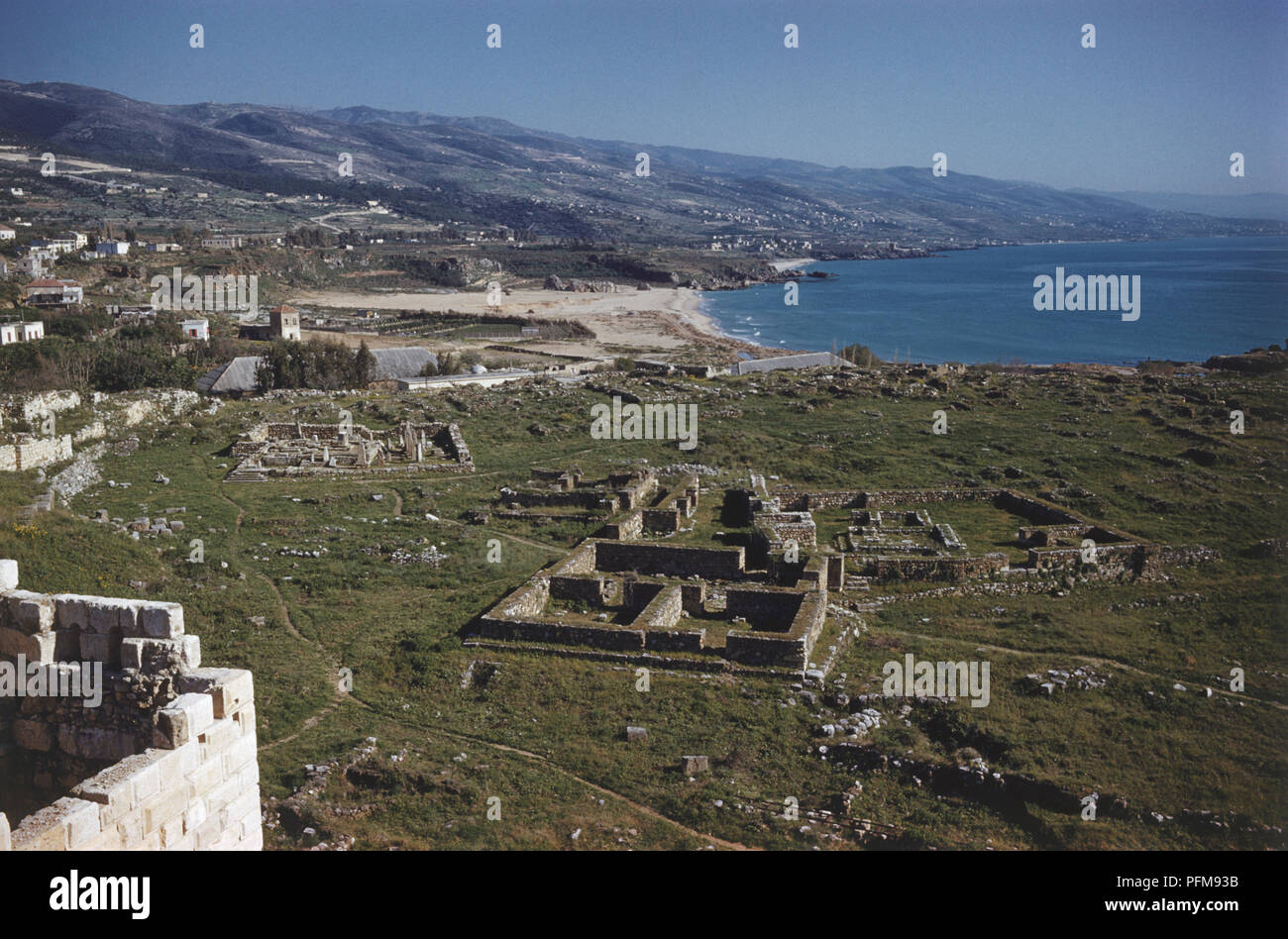 Vista panoramica di Bybles, Jbail in arabo, il sito di araba medievale crociato e rimane sulla costa a 37 chilometri a nord di Beirut, West Lebanon. Foto Stock