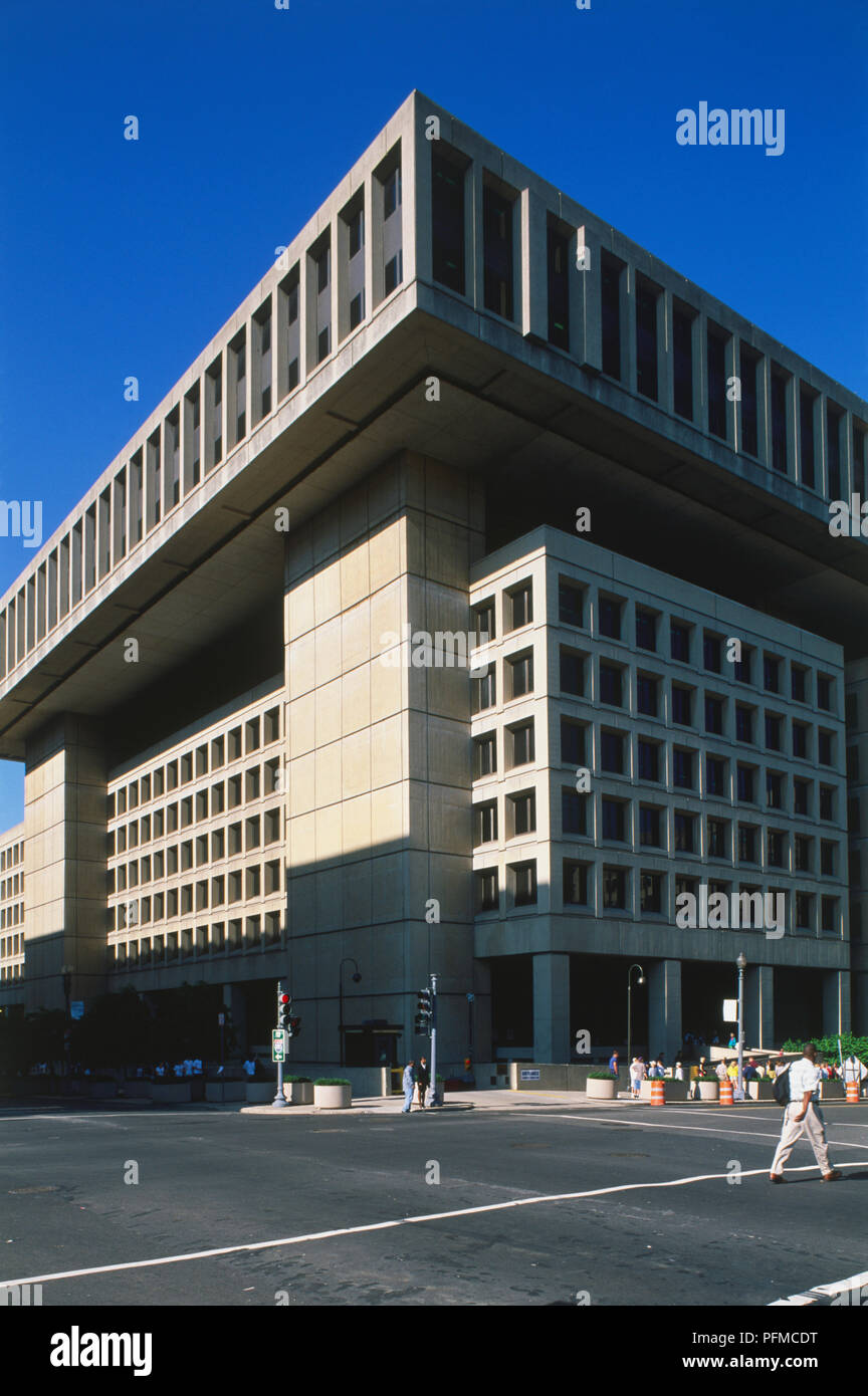 Esterno del L'edificio del FBI, sede dell'Ufficio federale dell'inchiesta, costruito in austero stile Brutalist tra 1967 e 1972. Foto Stock