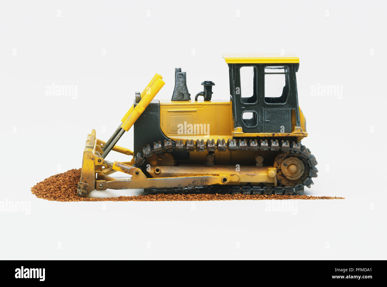 Modello di colore giallo di bulldozer Foto Stock
