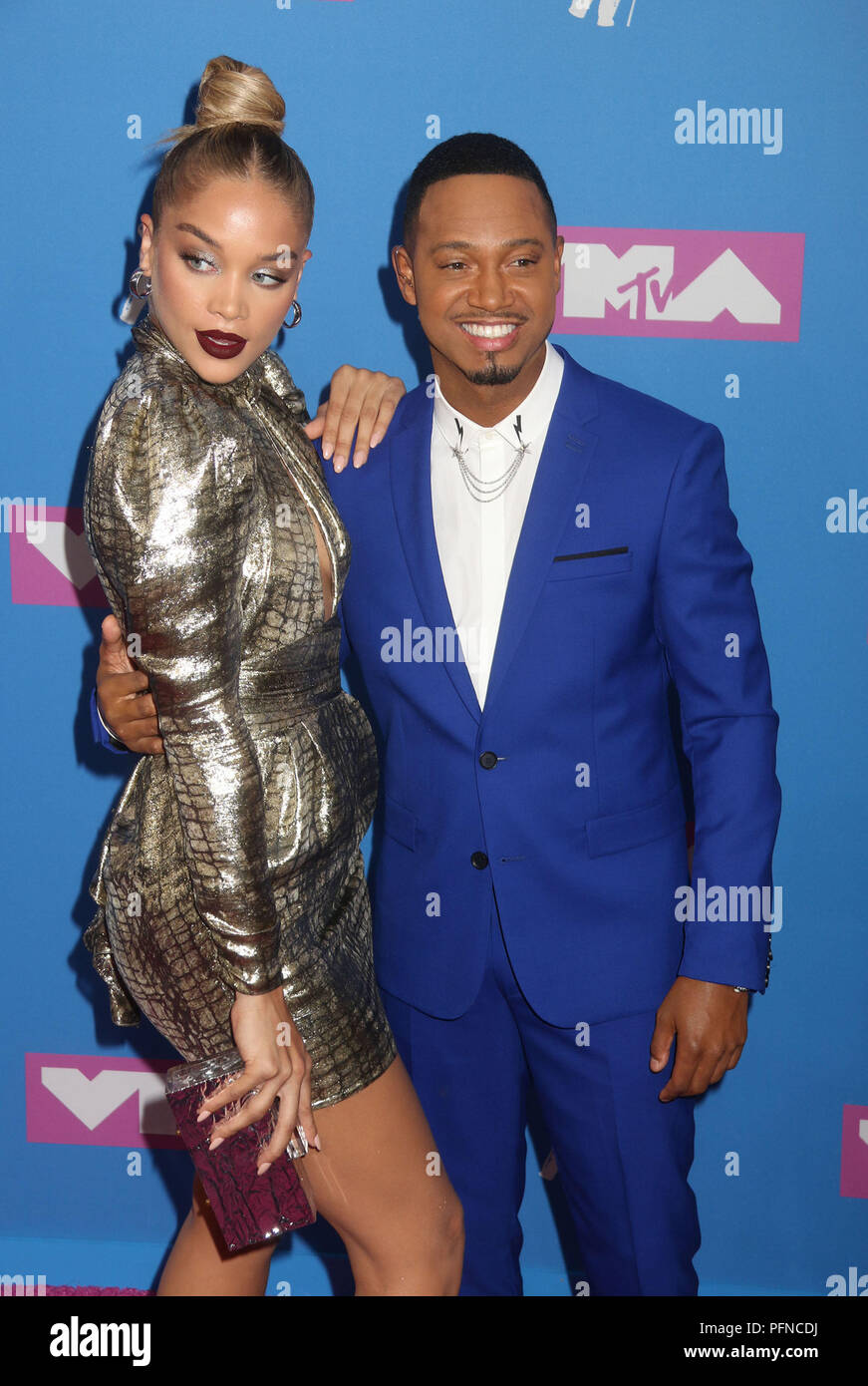La città di New York, New York, Stati Uniti d'America. 20 agosto 2018. Modello JASMINE SANDERS E TERRENCE JENKINS frequentare gli arrivi per il 2018 MTV VMAS "" tenutasi presso la Radio City Music Hall. Credito: Nancy Kaszerman/ZUMA filo/Alamy Live News Foto Stock
