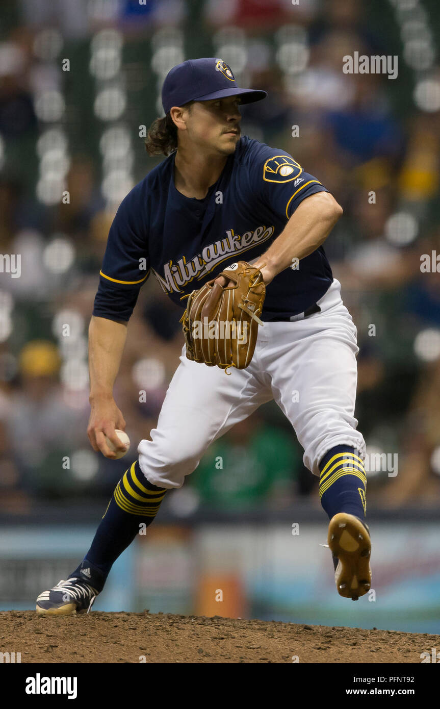 Agosto 21, 2018: Milwaukee Brewers relief pitcher Josh Hader #71 offre un passo durante il Major League Baseball gioco tra il Milwaukee Brewers e i Cincinnati Reds a Miller Park di Milwaukee, WI. John Fisher/CSM Foto Stock