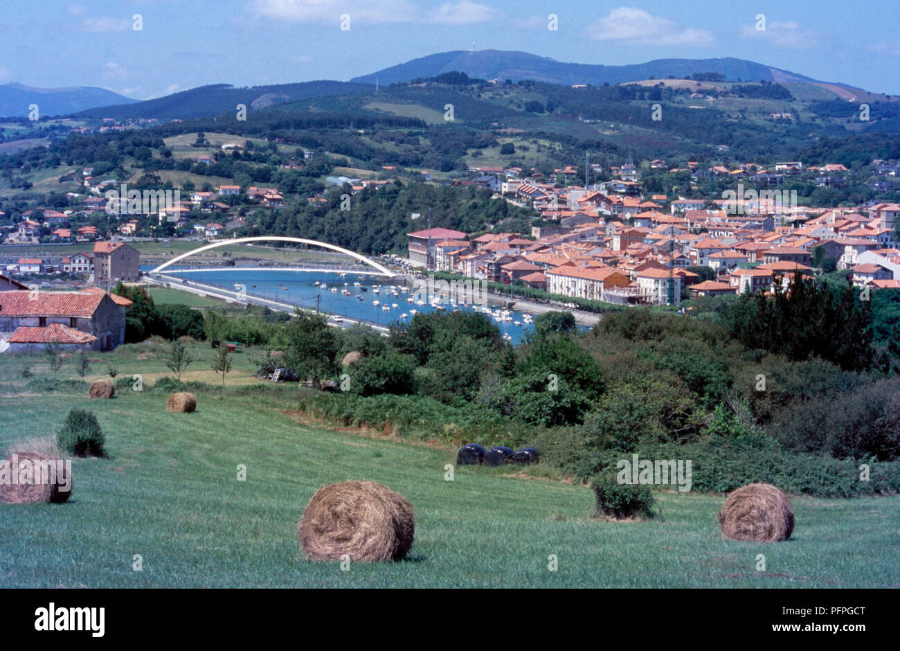 Spagna Spagna settentrionale, Paesi Baschi, Bilbao, Ria de Bilbao e fiume Nervion intersezione Foto Stock