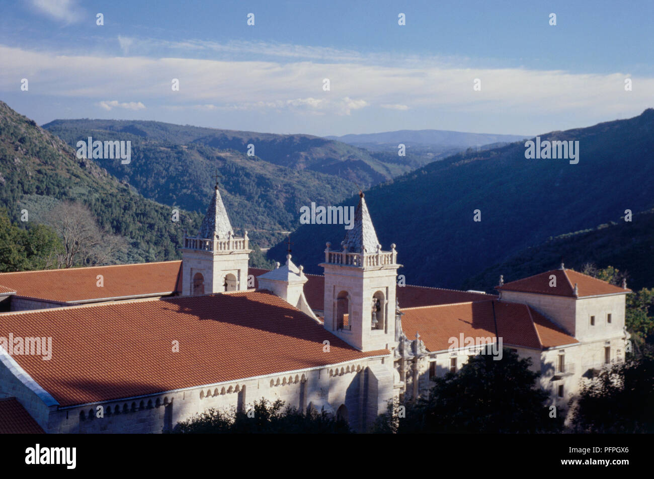 Spagna Spagna settentrionale, Galizia, vicino Ourense, Parador de Santo Estevo de Rivas de Sil, ex monastero benedettino, ora un hotel Foto Stock