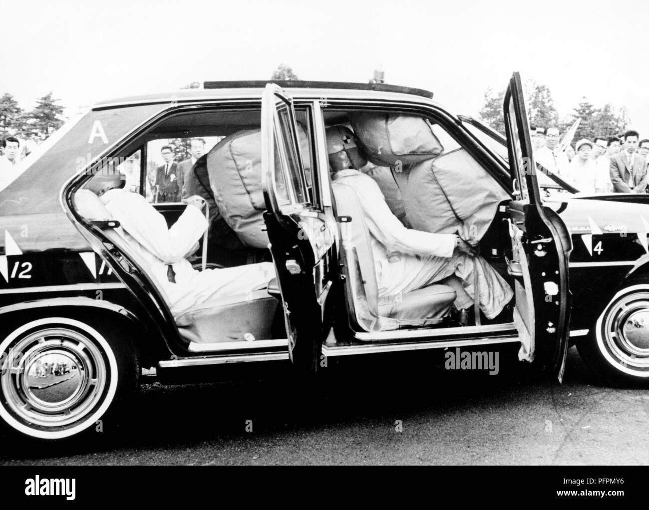 Giappone, nissan automobistics, auto test di sicurezza, 70s Foto Stock