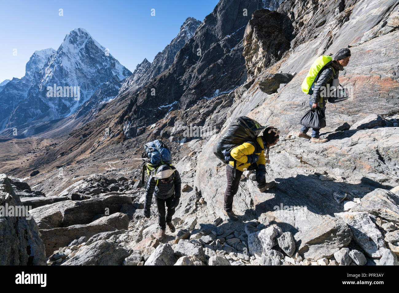 Salita al Cho La Pass, Nepal Foto Stock